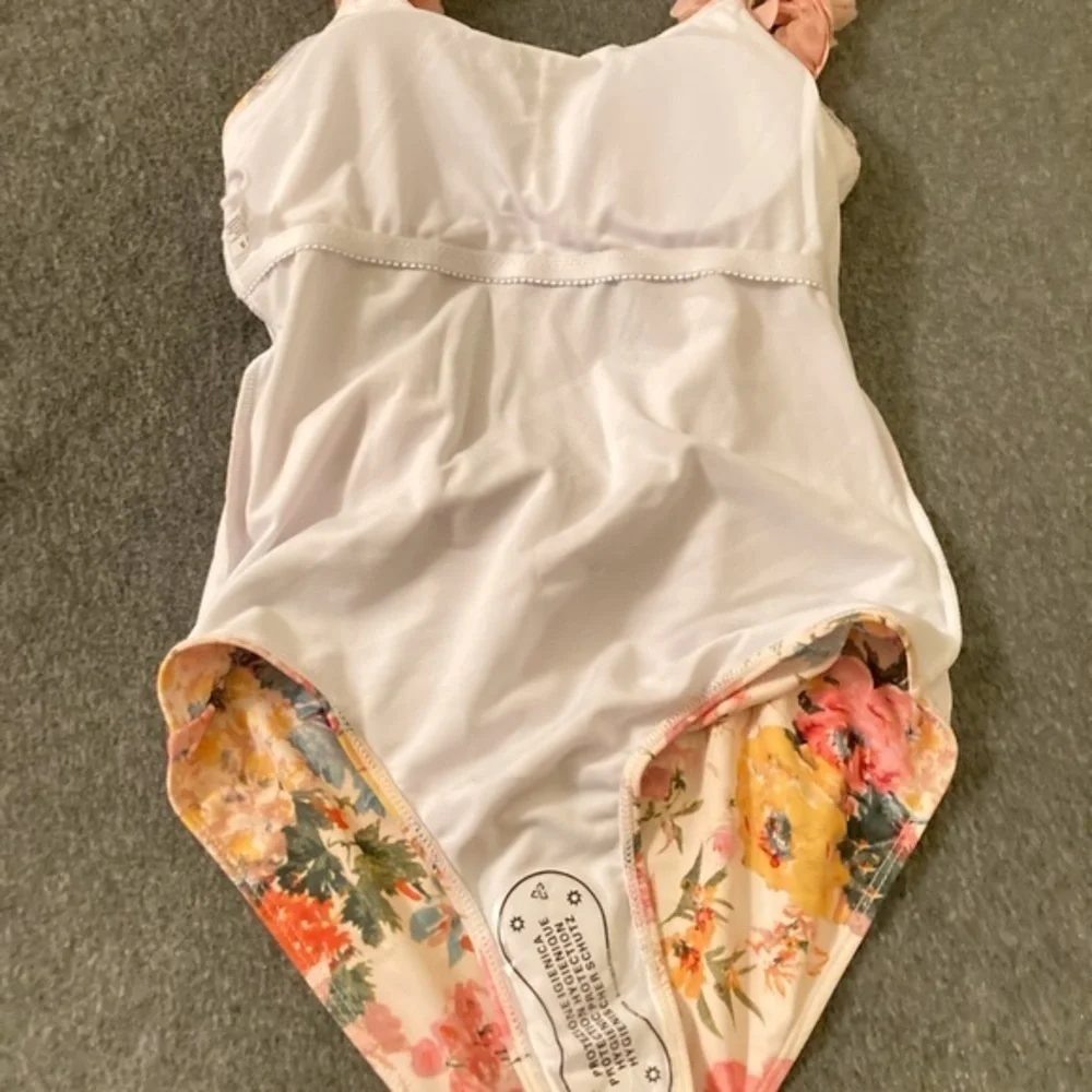 Applique Straps Dense Decals‎ With built-in bra Floral Printed One Piece new